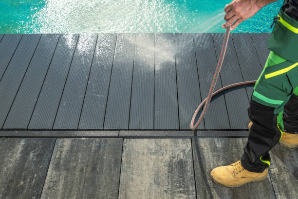 Best Garage Pressure Washing  in Lofall, WA